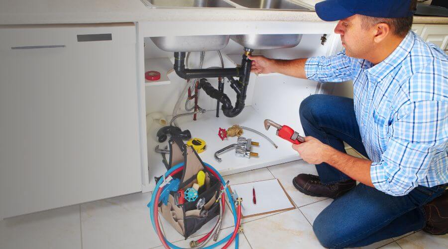 Local expert plumbing services in Lacota, MI